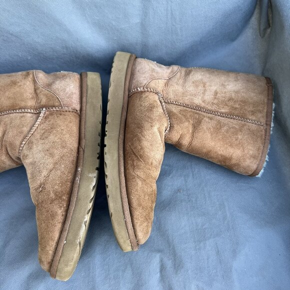 UGG Australia Size 10 Brown Chestnut Boots Shoes Pull On Shearling Style - Picture 6 of 9
